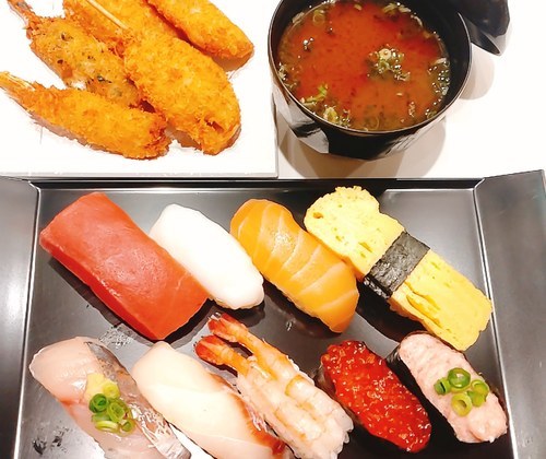 土日祝の限定ランチ登場！